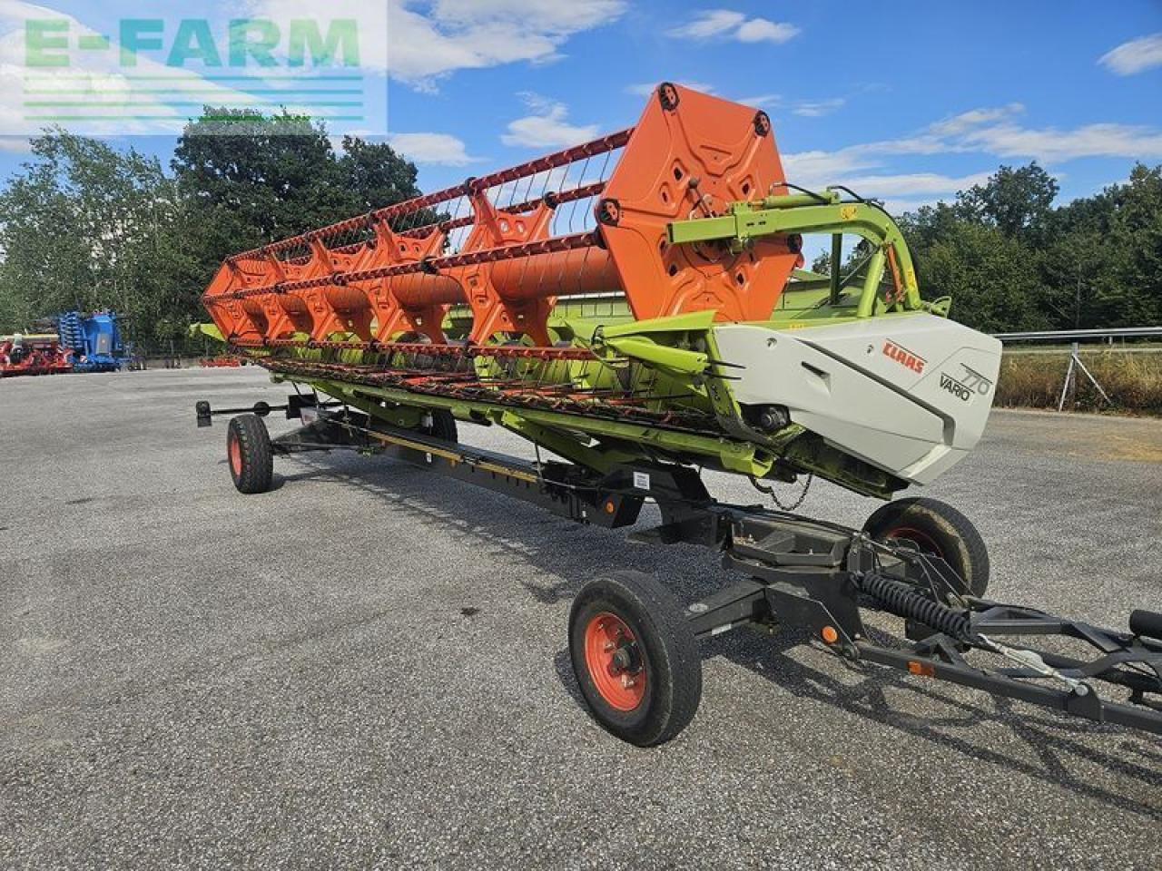 CLAAS vario 770 + rapstrenner + transportwagen - Prednji deo kombajna: slika 3 CLAAS vario 770 + rapstrenner + transportwagen - Prednji deo kombajna: slika 3