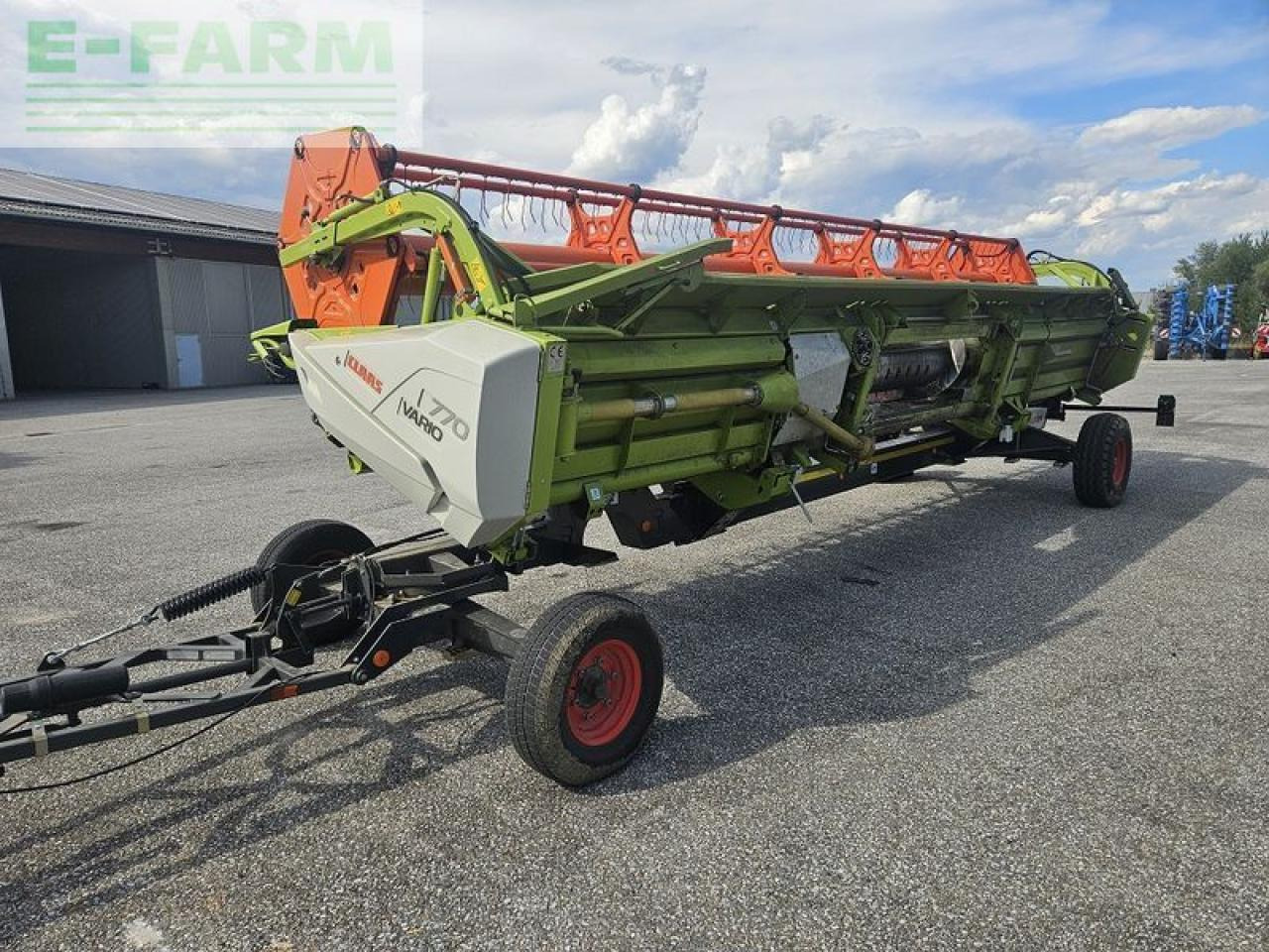 CLAAS vario 770 + rapstrenner + transportwagen - Prednji deo kombajna: slika 1 CLAAS vario 770 + rapstrenner + transportwagen - Prednji deo kombajna: slika 1