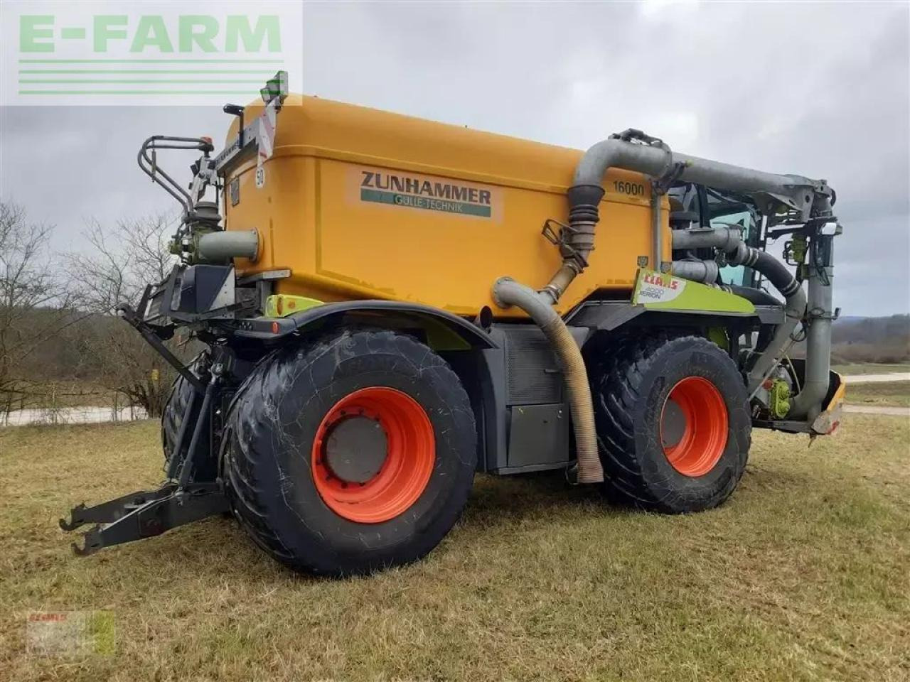 CLAAS xerion 4000 saddle trac SADDLE TRAC - Samostalna prskalica: slika 3 CLAAS xerion 4000 saddle trac SADDLE TRAC - Samostalna prskalica: slika 3