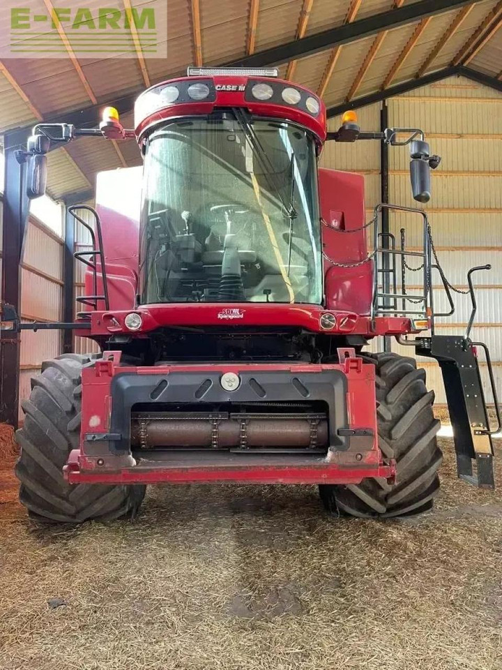 Case-IH 8010 - Kombinovani kombajn: slika 3 Case-IH 8010 - Kombinovani kombajn: slika 3