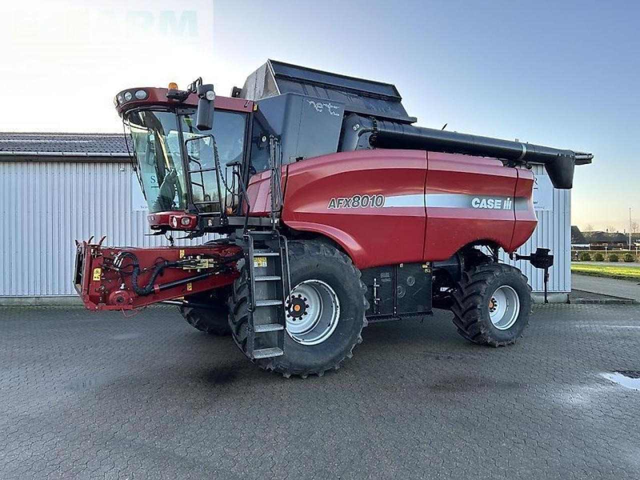 Case-IH 8010 mejetærsker - Kombinovani kombajn: slika 1 Case-IH 8010 mejetærsker - Kombinovani kombajn: slika 1