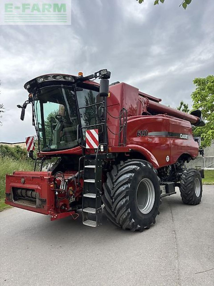 Case-IH axial-flow 6140 - Kombinovani kombajn: slika 1 Case-IH axial-flow 6140 - Kombinovani kombajn: slika 1