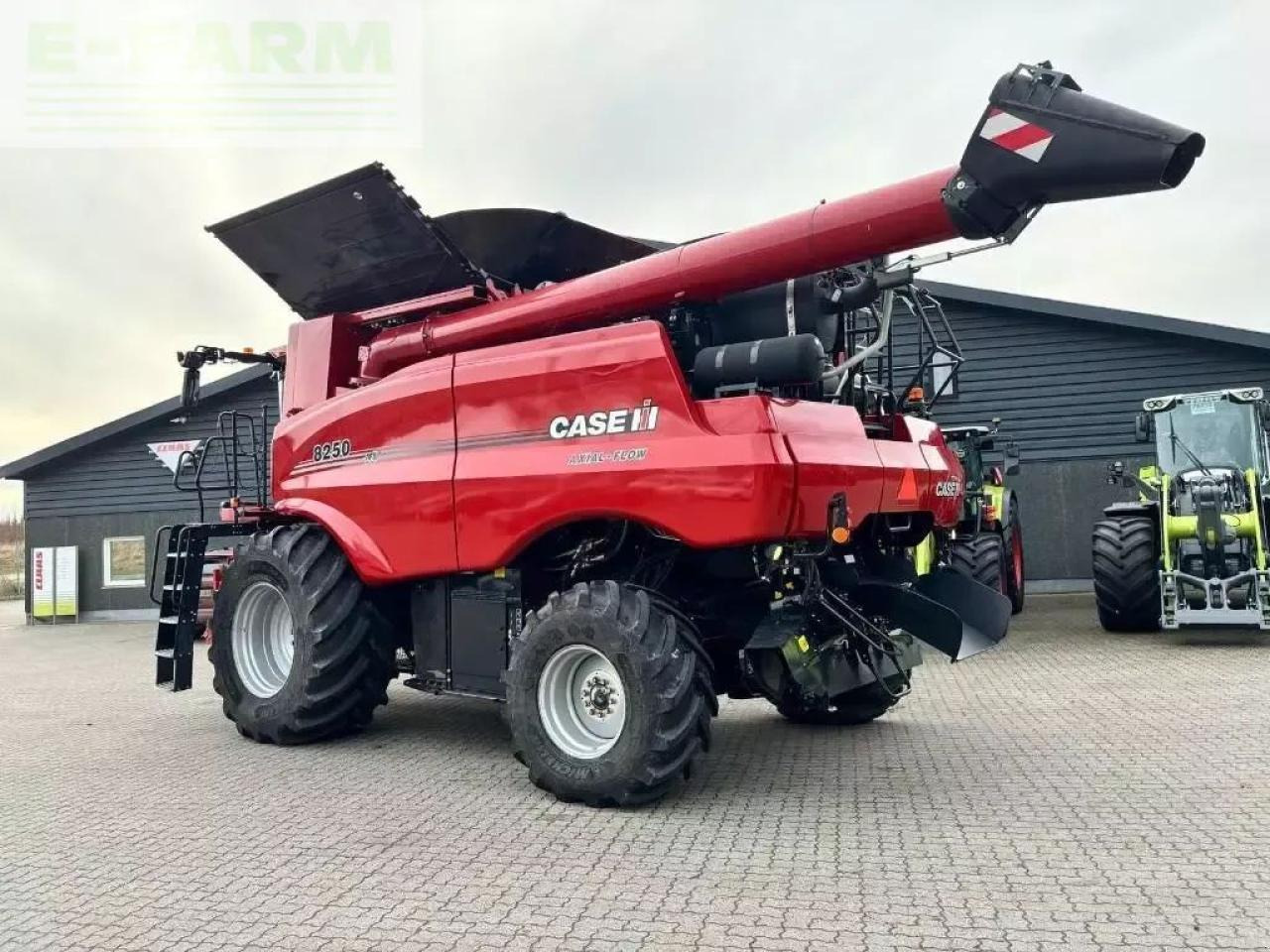 Case-IH axial flow 8250 - Kombinovani kombajn: slika 4 Case-IH axial flow 8250 - Kombinovani kombajn: slika 4