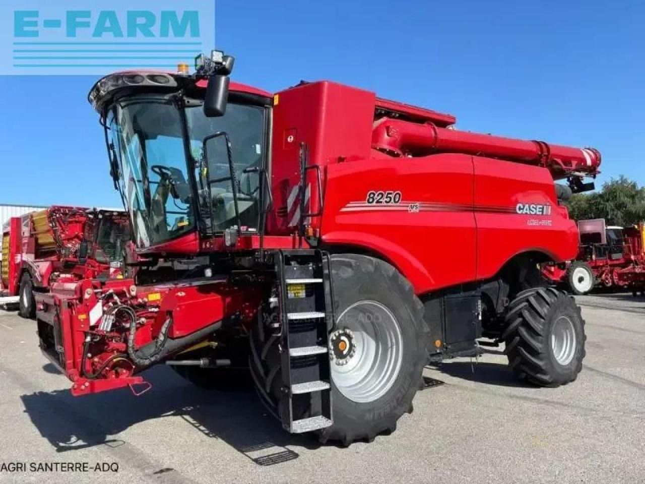 Case-IH axial-flow 8250 - Kombinovani kombajn: slika 4 Case-IH axial-flow 8250 - Kombinovani kombajn: slika 4