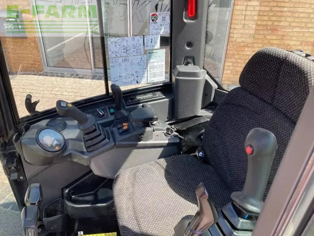 Case-IH cx 19 d - Mini bager: slika 5 Case-IH cx 19 d - Mini bager: slika 5