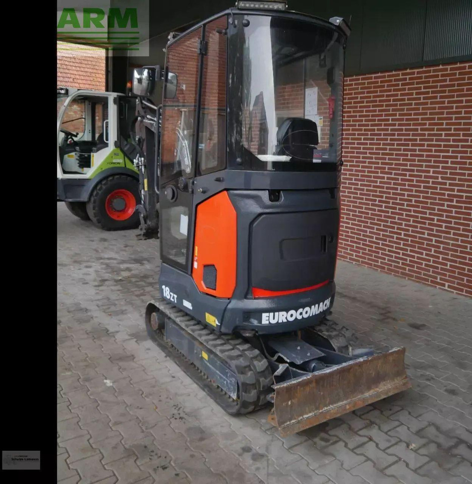 Case-IH eurocomach 18zt - Mini bager: slika 5 Case-IH eurocomach 18zt - Mini bager: slika 5