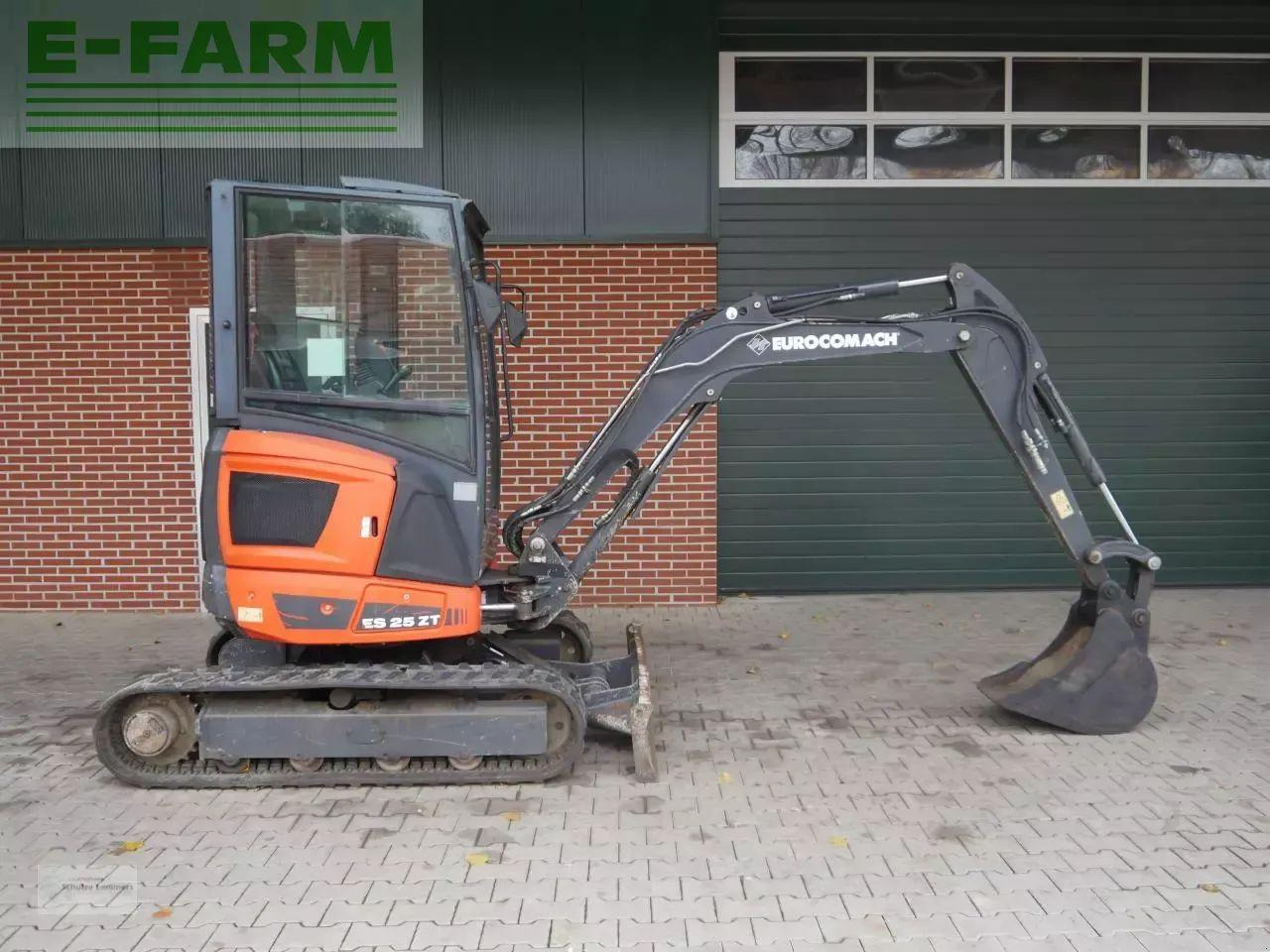 Case-IH eurocomach es25zt - Mini bager: slika 5 Case-IH eurocomach es25zt - Mini bager: slika 5