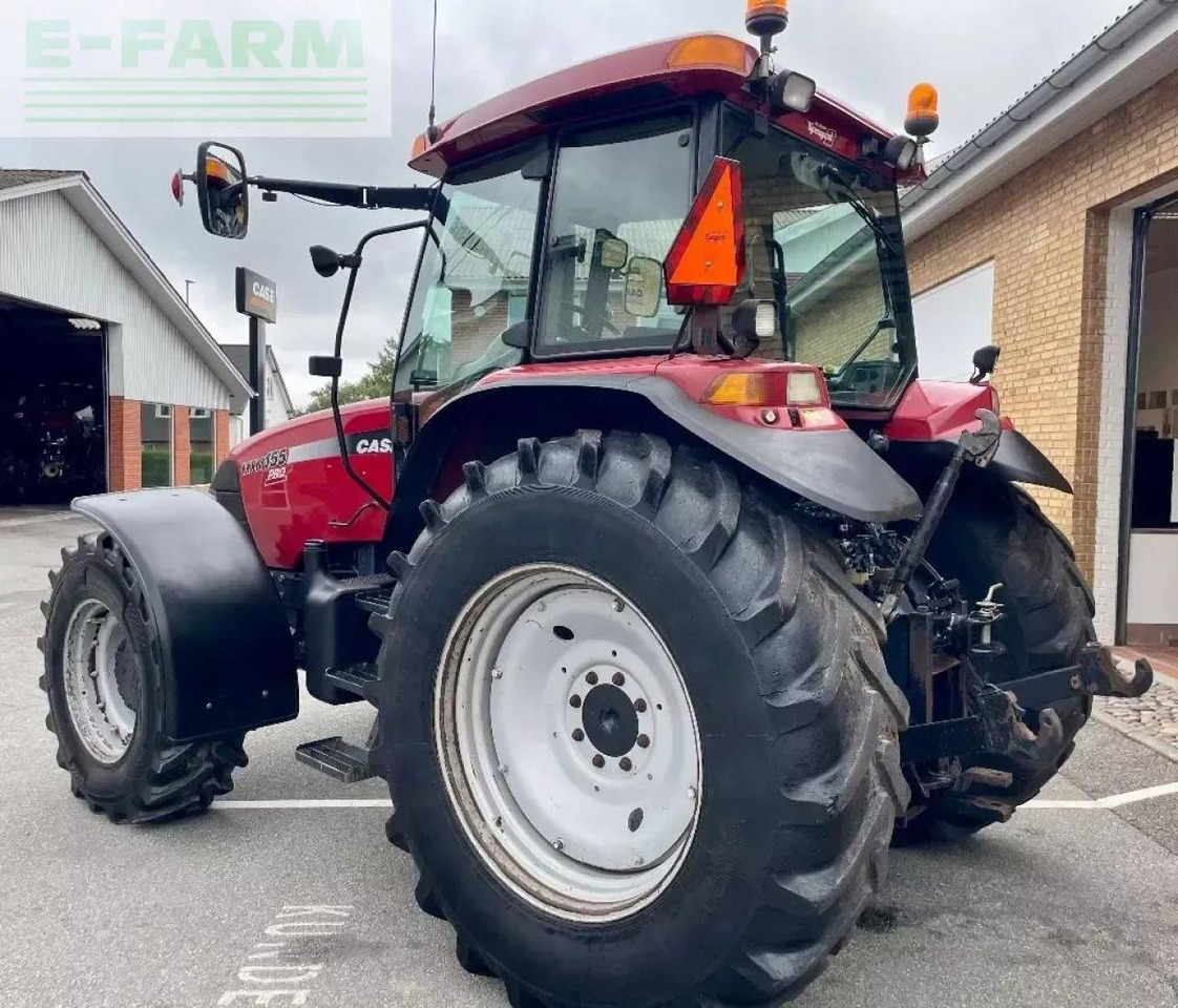 Case-IH mxm 155 pro - Traktor: slika 4 Case-IH mxm 155 pro - Traktor: slika 4
