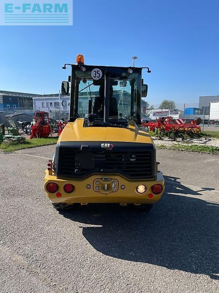 Caterpillar 907m - Mini bager: slika 3 Caterpillar 907m - Mini bager: slika 3