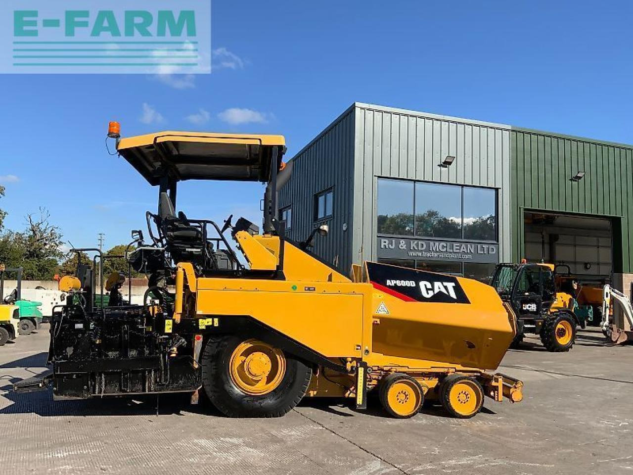 Caterpillar ap 600d asphalt paver finisher (st24422) - Traktor: slika 2 Caterpillar ap 600d asphalt paver finisher (st24422) - Traktor: slika 2