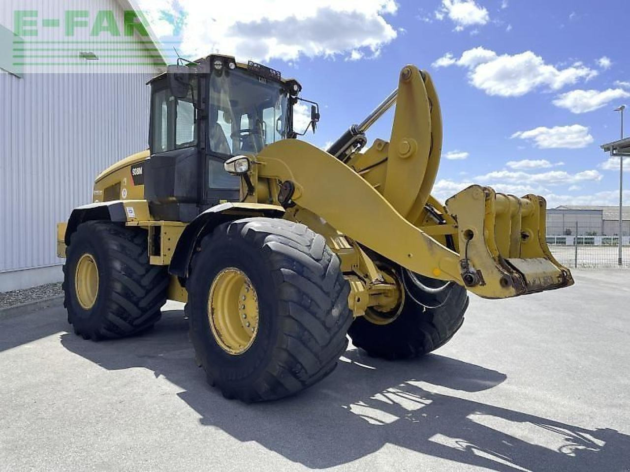 Caterpillar cat 938m - Mini bager: slika 3 Caterpillar cat 938m - Mini bager: slika 3