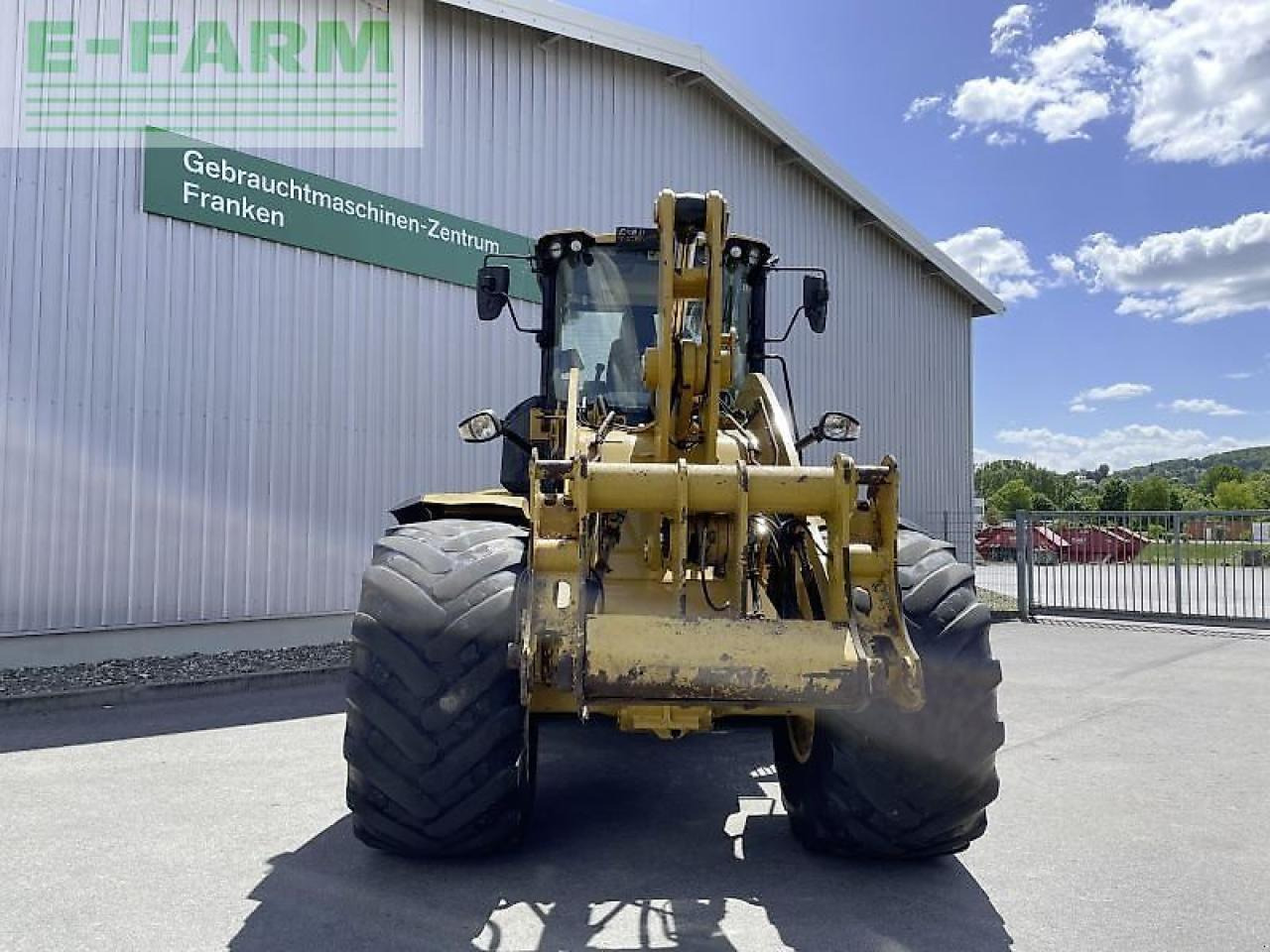 Caterpillar cat 938m - Mini bager: slika 2 Caterpillar cat 938m - Mini bager: slika 2