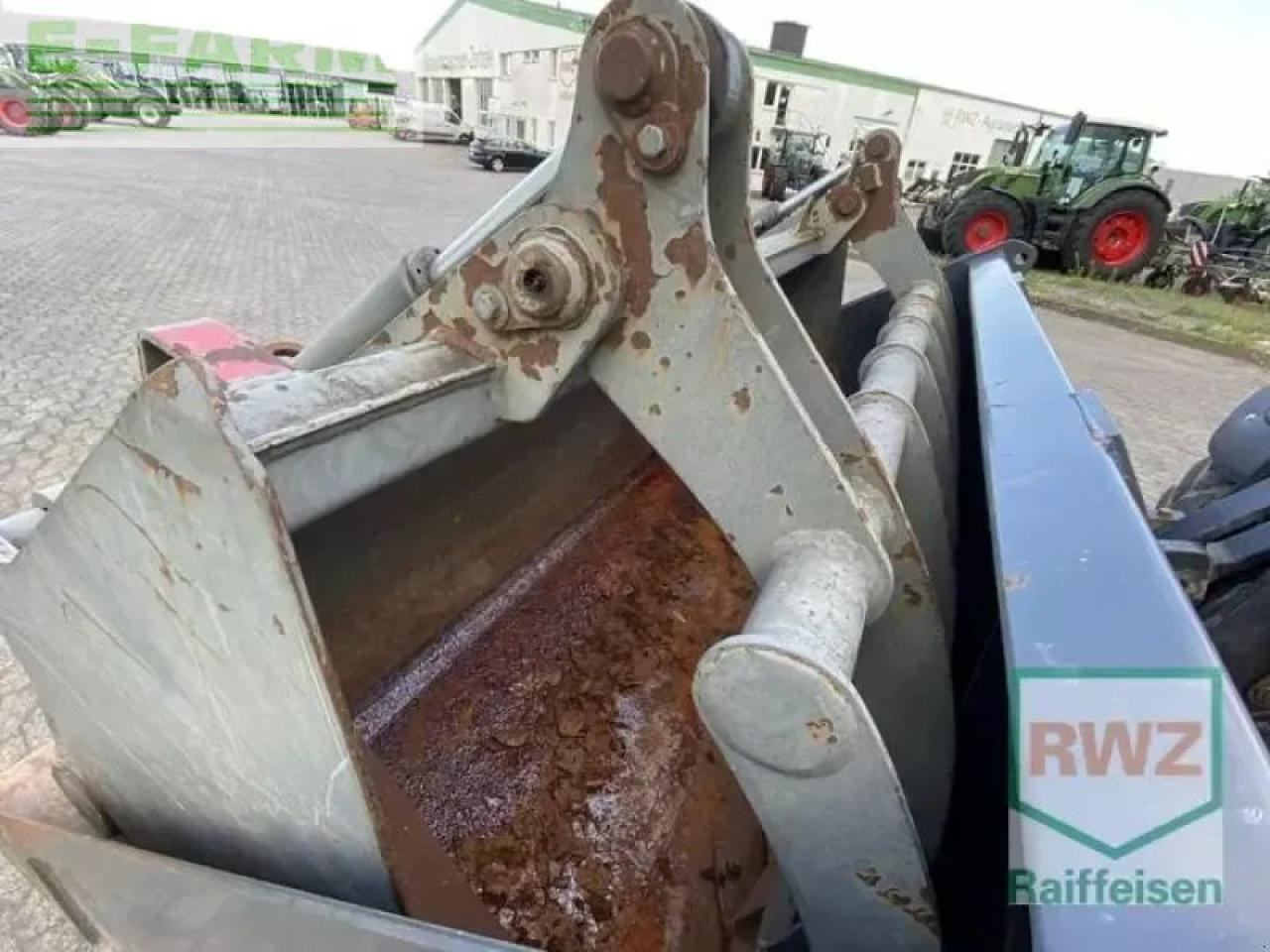 Caterpillar th 407c kompaktlad - Mini bager: slika 5 Caterpillar th 407c kompaktlad - Mini bager: slika 5