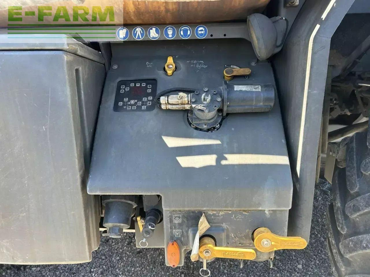 Challenger rg655 - Vučena prskalica: slika 3 Challenger rg655 - Vučena prskalica: slika 3