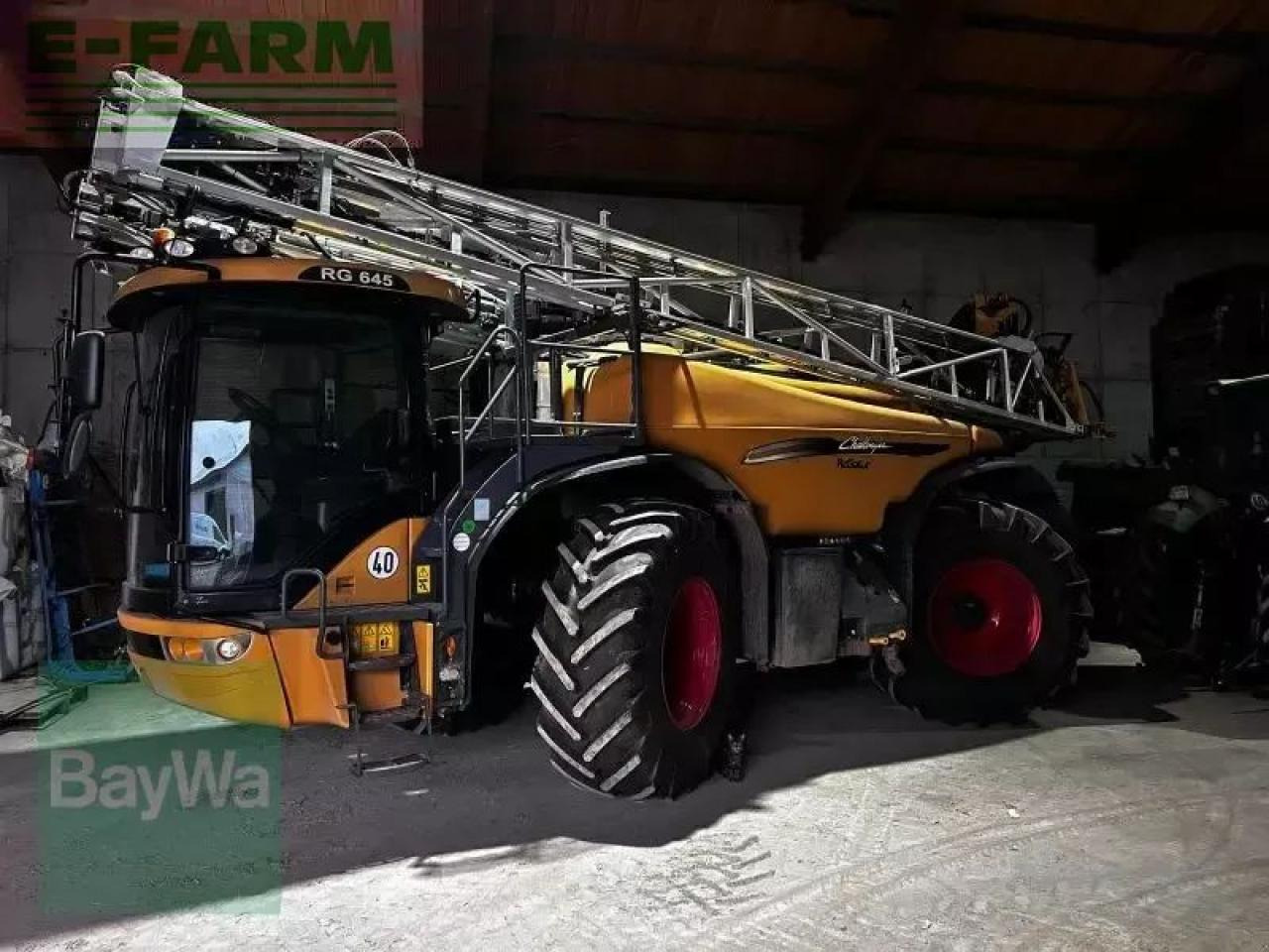 Challenger rogator 645 - Vučena prskalica: slika 1 Challenger rogator 645 - Vučena prskalica: slika 1