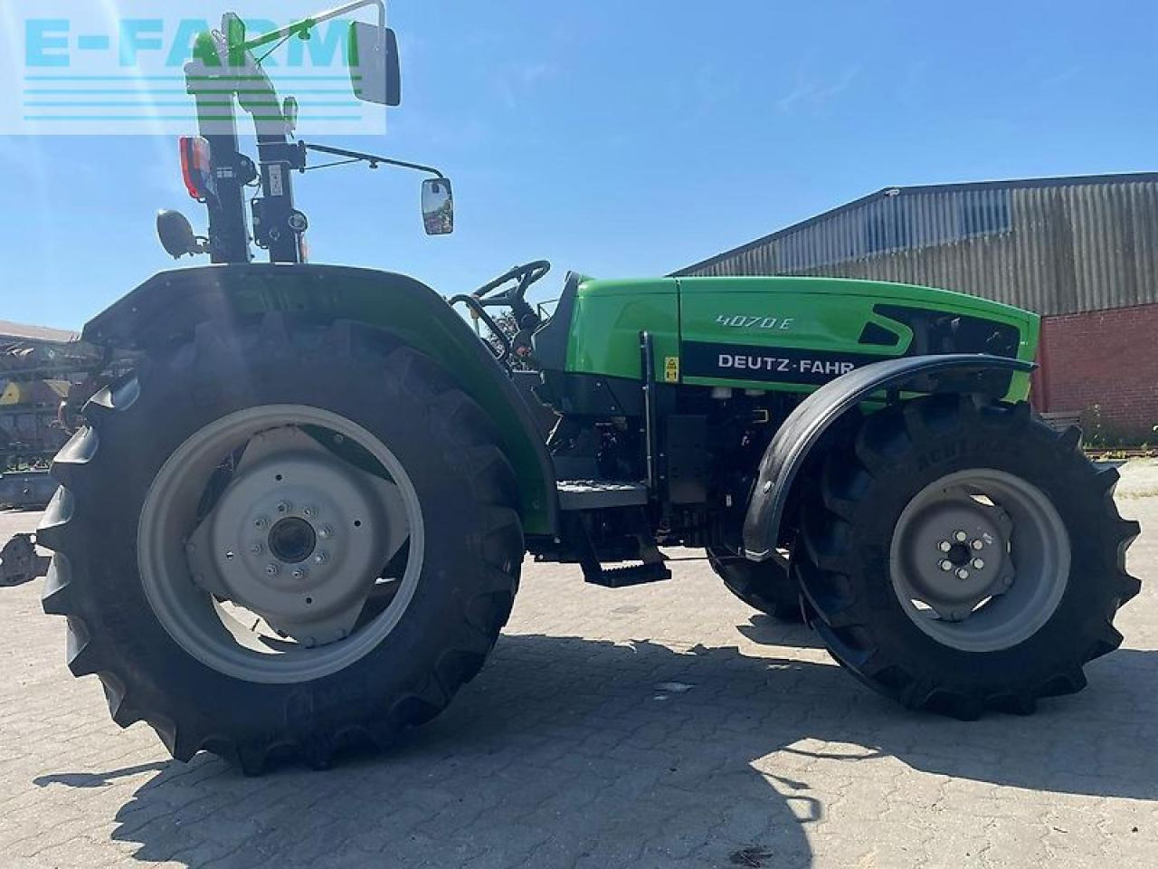 Deutz-Fahr 4070e - Traktor: slika 2 Deutz-Fahr 4070e - Traktor: slika 2