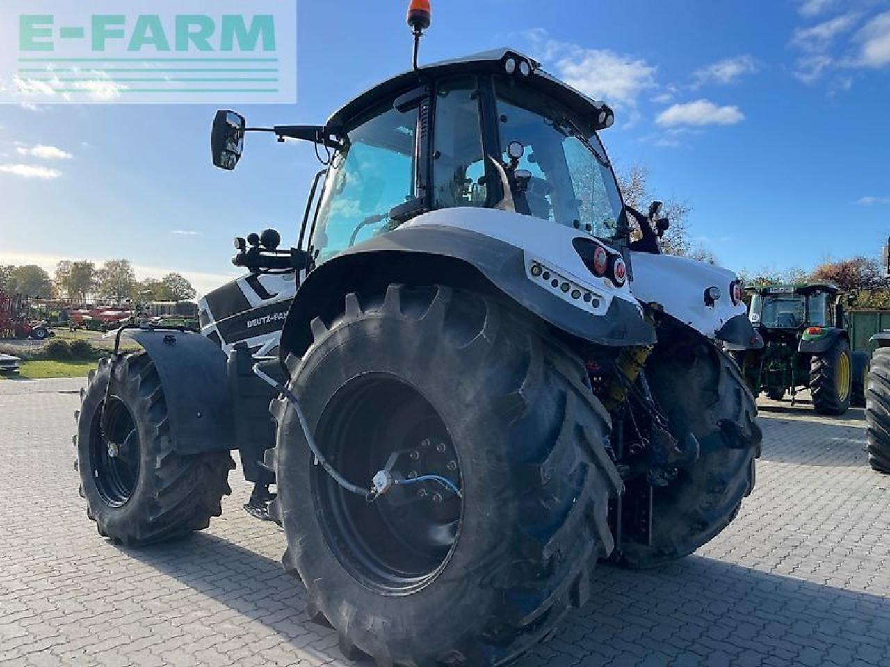 Deutz-Fahr 6215 agrotron ttv TTV - Traktor: slika 3 Deutz-Fahr 6215 agrotron ttv TTV - Traktor: slika 3