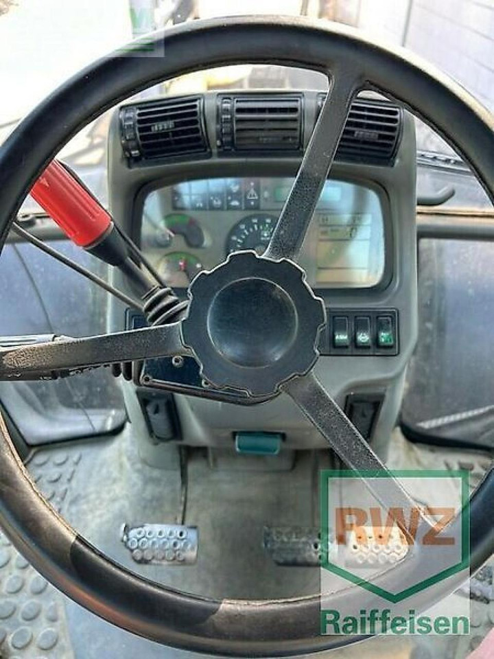 Deutz-Fahr agrotron 165 mk3 - Traktor: slika 4 Deutz-Fahr agrotron 165 mk3 - Traktor: slika 4