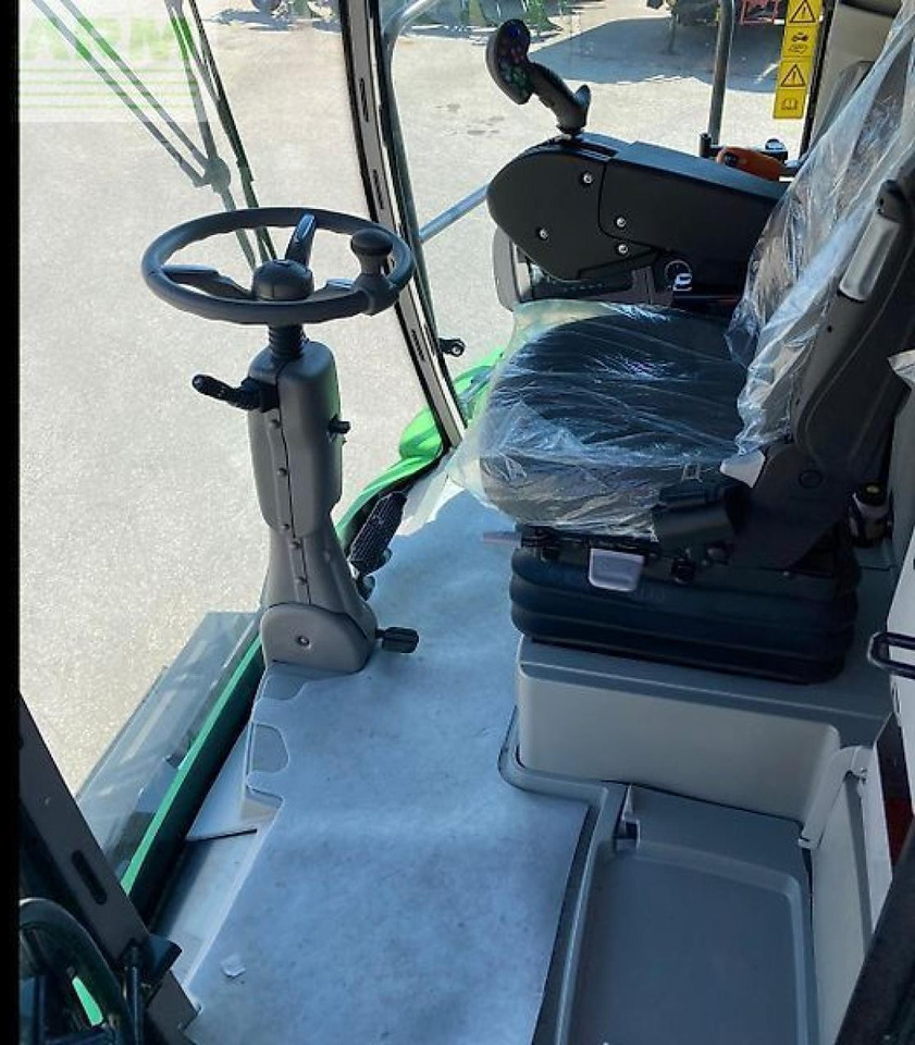 Deutz-Fahr c 6305 ts t5 mit schneidwerk - Kombinovani kombajn: slika 5 Deutz-Fahr c 6305 ts t5 mit schneidwerk - Kombinovani kombajn: slika 5