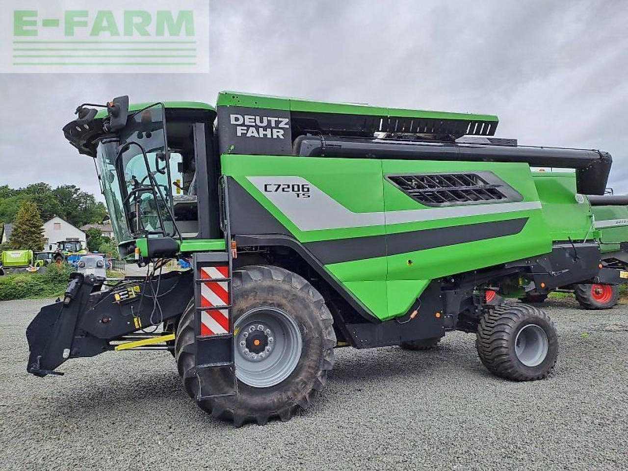Deutz-Fahr c7206 ts - Kombinovani kombajn: slika 1 Deutz-Fahr c7206 ts - Kombinovani kombajn: slika 1