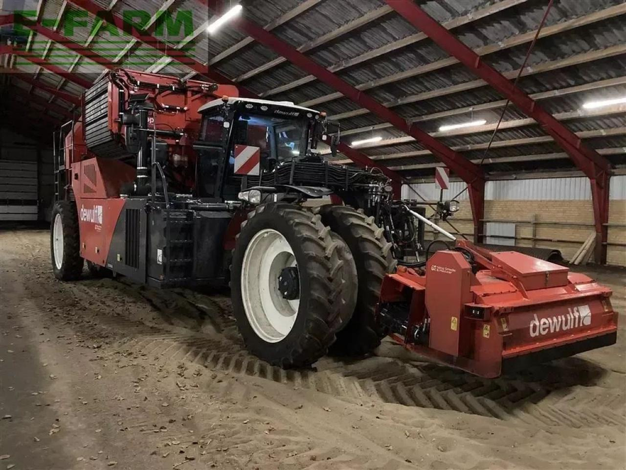 Dewulf rqa3060 topkæde, hd bagaksel, tracks, easyclean rensemodul, kassefylder - Kombajn za krompir: slika 1 Dewulf rqa3060 topkæde, hd bagaksel, tracks, easyclean rensemodul, kassefylder - Kombajn za krompir: slika 1