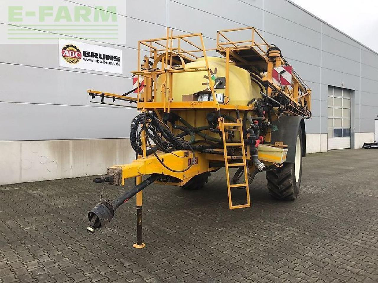 Dubex stentor - Vučena prskalica: slika 1 Dubex stentor - Vučena prskalica: slika 1