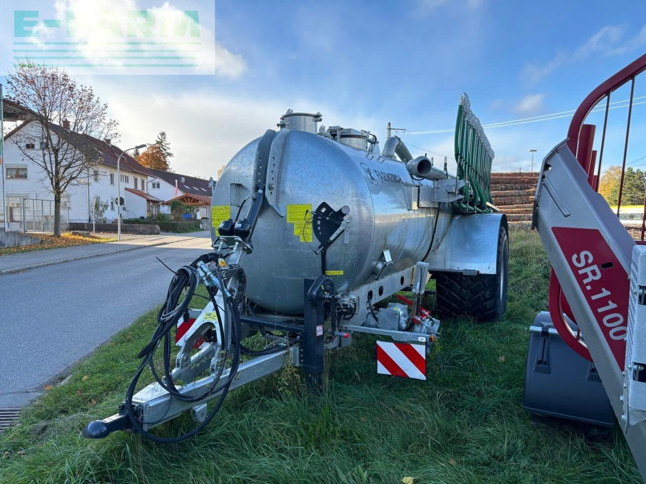 Farmtech Supercis 1000 - Oprema za đubrenje: slika 1 Farmtech Supercis 1000 - Oprema za đubrenje: slika 1