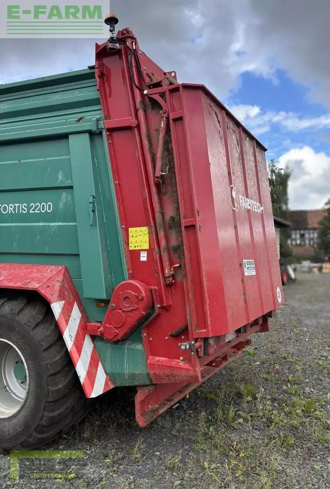 Farmtech fortis 2200 abschiebewagen + streuwerk - Traktorska prikolica za farmu/ Kiper: slika 3 Farmtech fortis 2200 abschiebewagen + streuwerk - Traktorska prikolica za farmu/ Kiper: slika 3