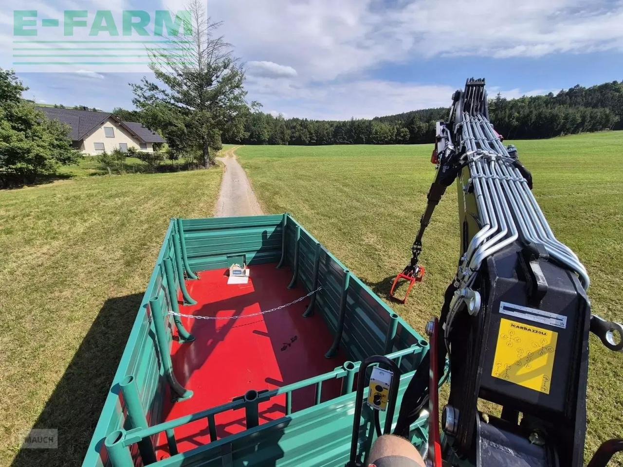 Farmtech tdk 1500f + kran - Traktorska prikolica za farmu/ Kiper: slika 3 Farmtech tdk 1500f + kran - Traktorska prikolica za farmu/ Kiper: slika 3