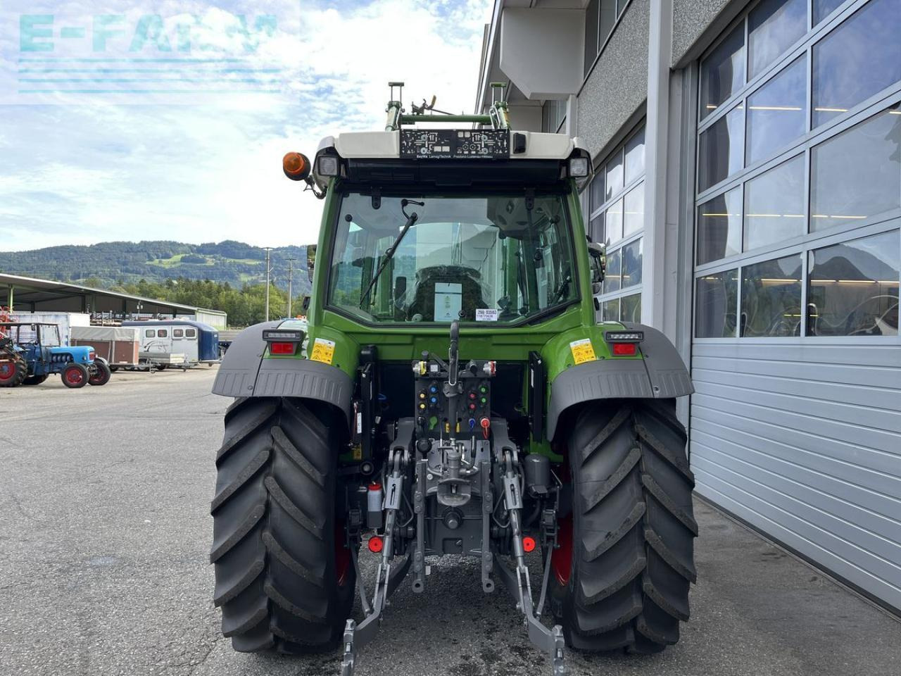 Fendt 211 s vario gen3 power setting 2 - Traktor: slika 5 Fendt 211 s vario gen3 power setting 2 - Traktor: slika 5