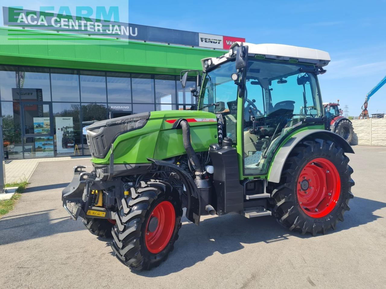 Fendt 211 vario f F - Traktor: slika 1 Fendt 211 vario f F - Traktor: slika 1