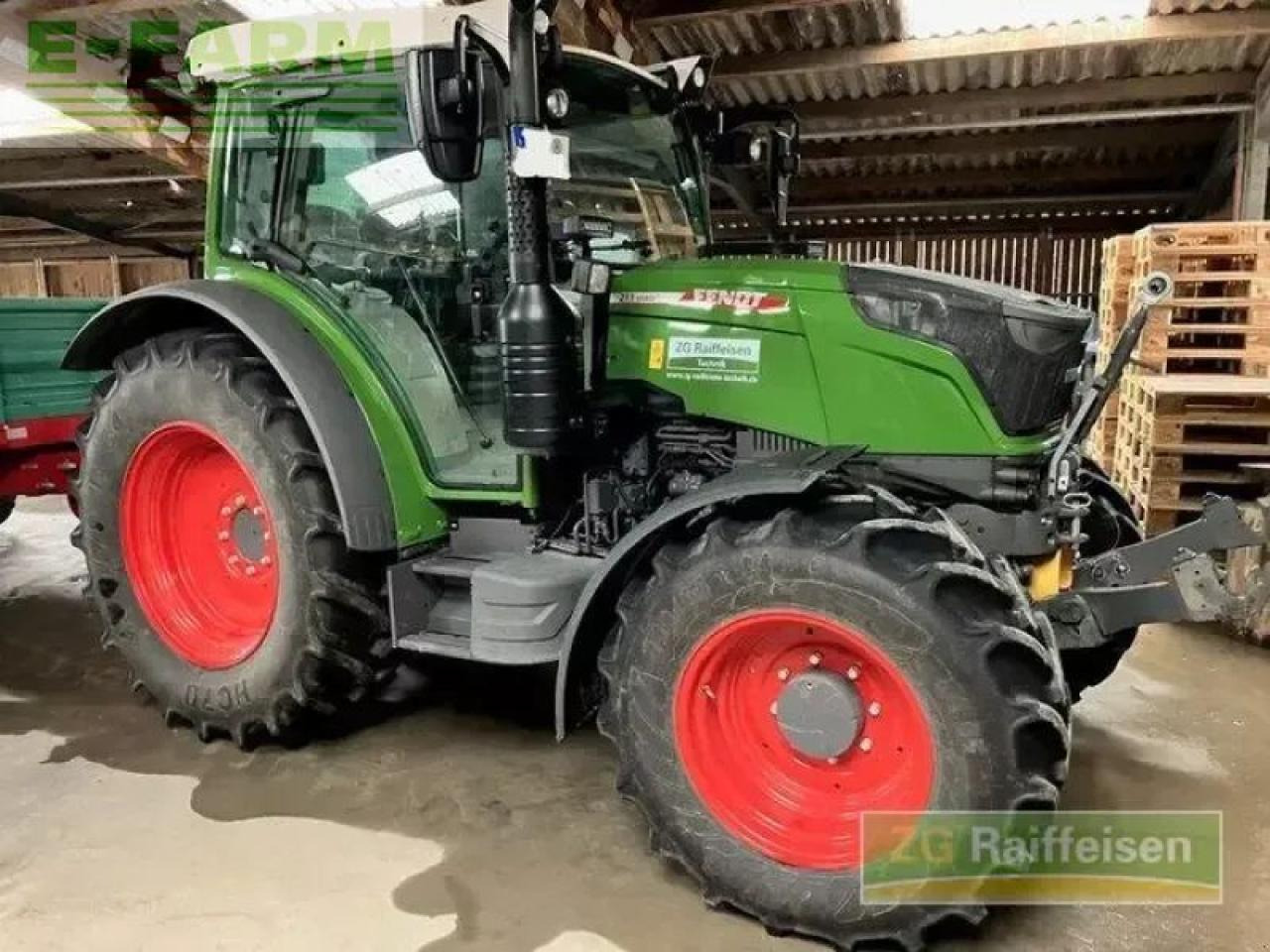 Fendt 211 vario power setting 2 - Traktor: slika 1 Fendt 211 vario power setting 2 - Traktor: slika 1