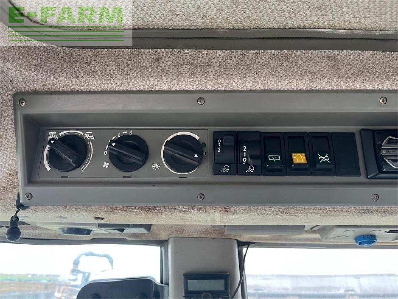 Fendt 411 vario - Traktor: slika 4 Fendt 411 vario - Traktor: slika 4