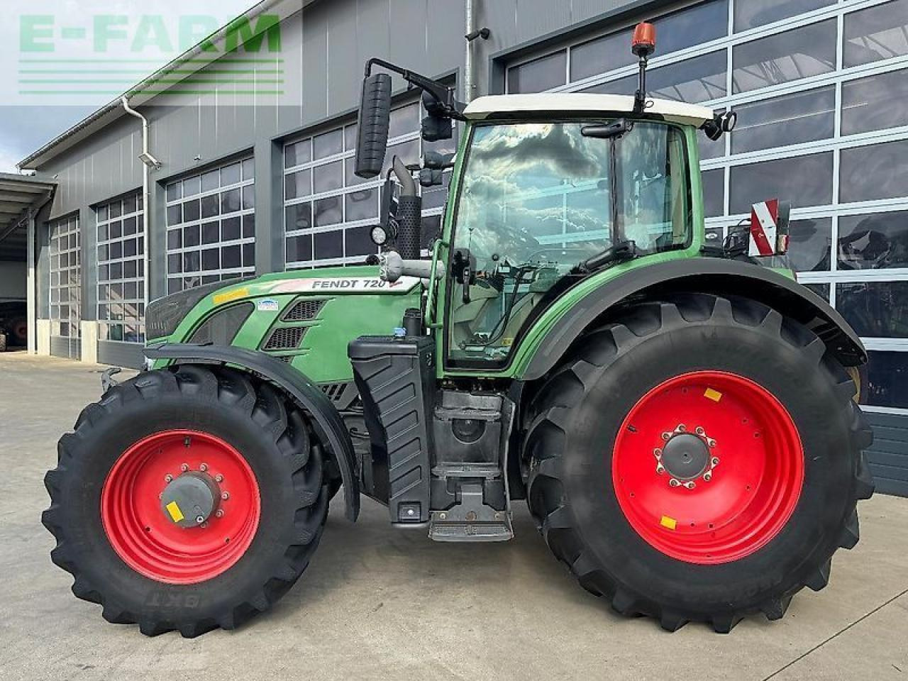 Fendt 720 scr profi - Traktor: slika 2 Fendt 720 scr profi - Traktor: slika 2
