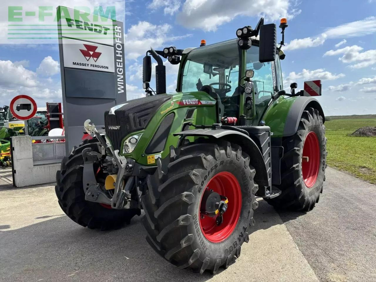 Fendt 724 vario profi+ ProfiPlus - Traktor: slika 1 Fendt 724 vario profi+ ProfiPlus - Traktor: slika 1