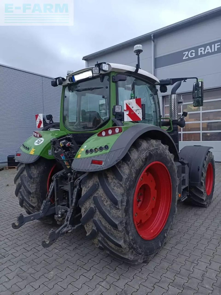 Fendt 724 vario profi+ motor neu - Traktor: slika 5 Fendt 724 vario profi+ motor neu - Traktor: slika 5