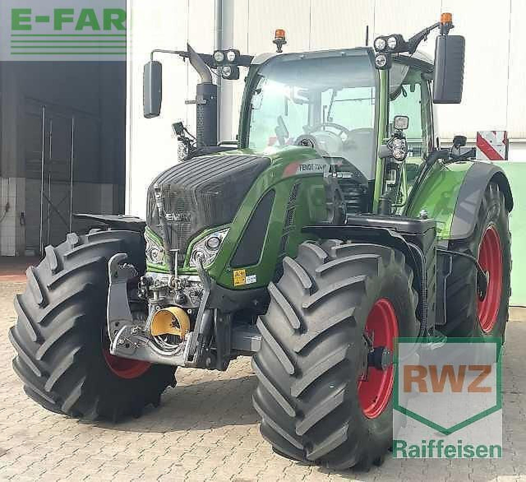 Fendt 724 vario s4 profi plus ProfiPlus - Traktor: slika 1 Fendt 724 vario s4 profi plus ProfiPlus - Traktor: slika 1
