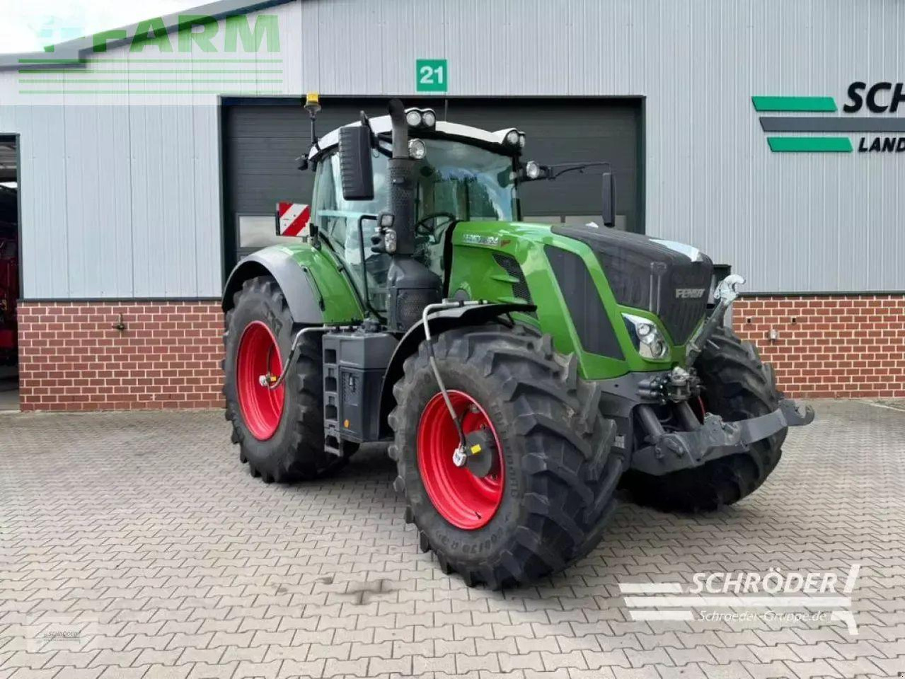 Fendt 824 vario s4 profi plus ProfiPlus - Traktor: slika 1 Fendt 824 vario s4 profi plus ProfiPlus - Traktor: slika 1