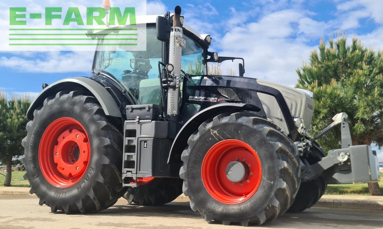 Fendt 826 Vario Profi Plus - Traktor: slika 2 Fendt 826 Vario Profi Plus - Traktor: slika 2