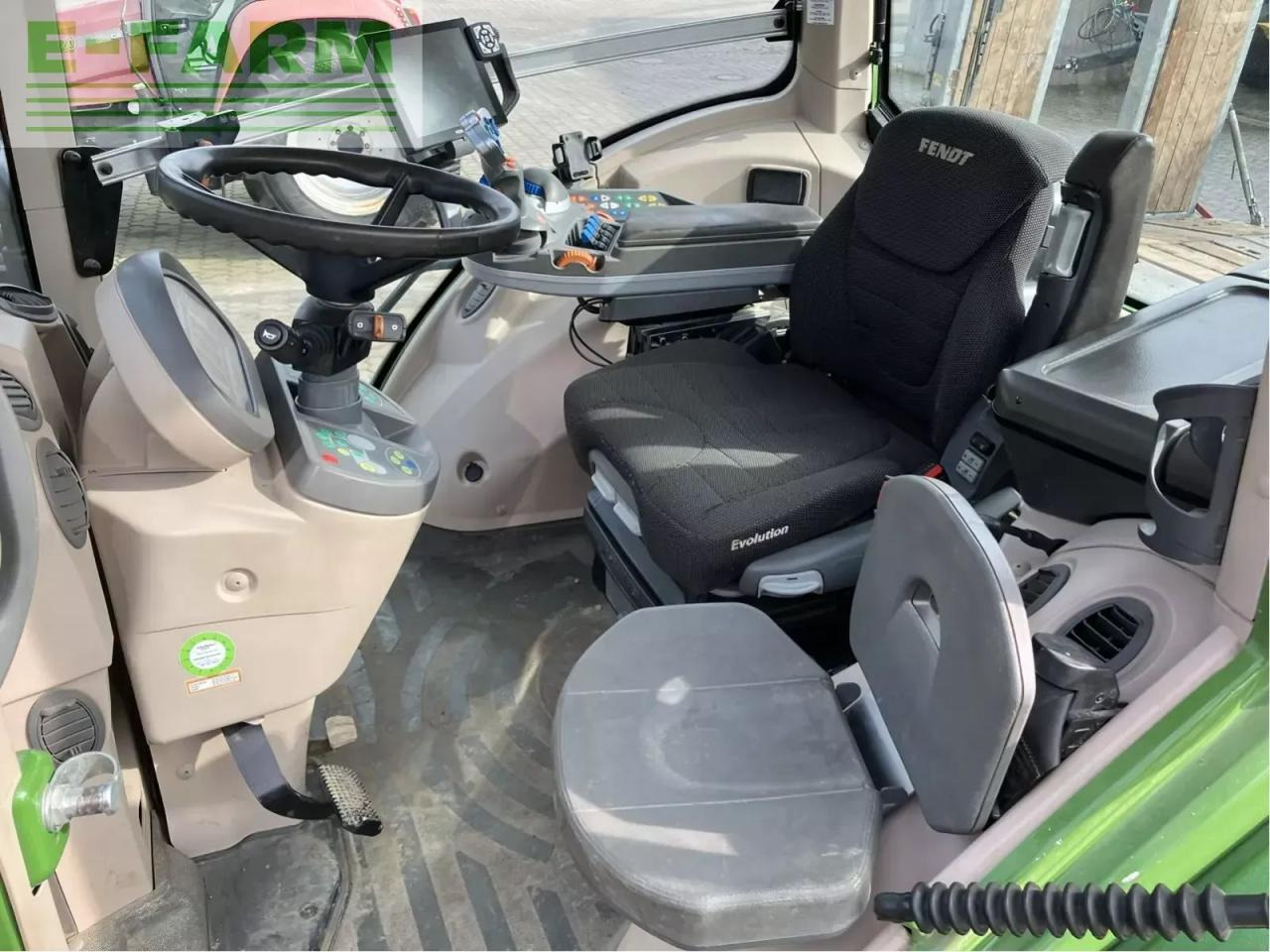 Fendt 828 s4 - Traktor: slika 3 Fendt 828 s4 - Traktor: slika 3