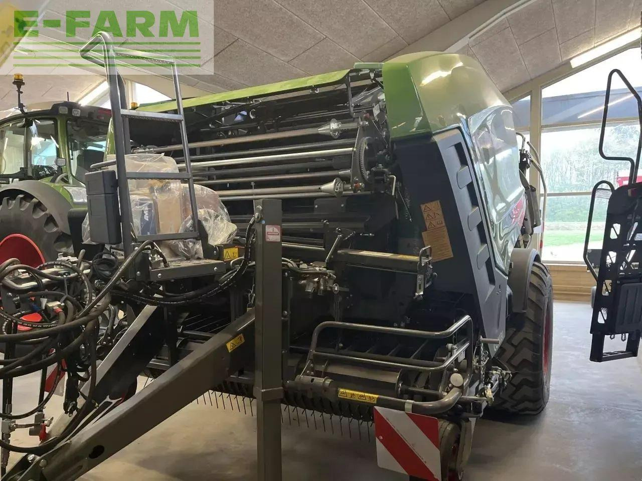 Fendt rotana 130f combi - Balirka za kockaste bale: slika 4 Fendt rotana 130f combi - Balirka za kockaste bale: slika 4