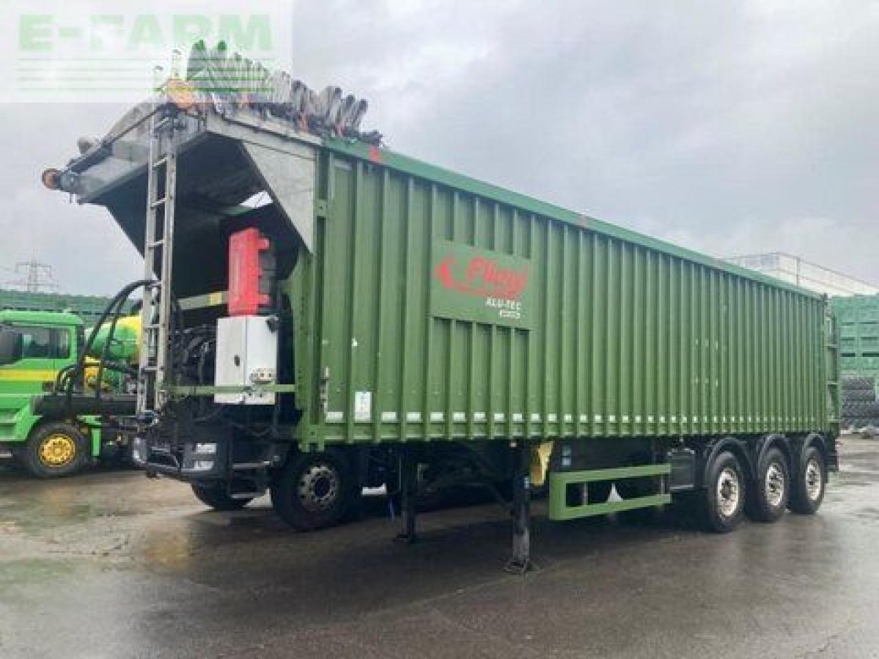 Fliegl abschiebesattelauflieger 3108 - Traktorska prikolica za farmu/ Kiper: slika 3 Fliegl abschiebesattelauflieger 3108 - Traktorska prikolica za farmu/ Kiper: slika 3