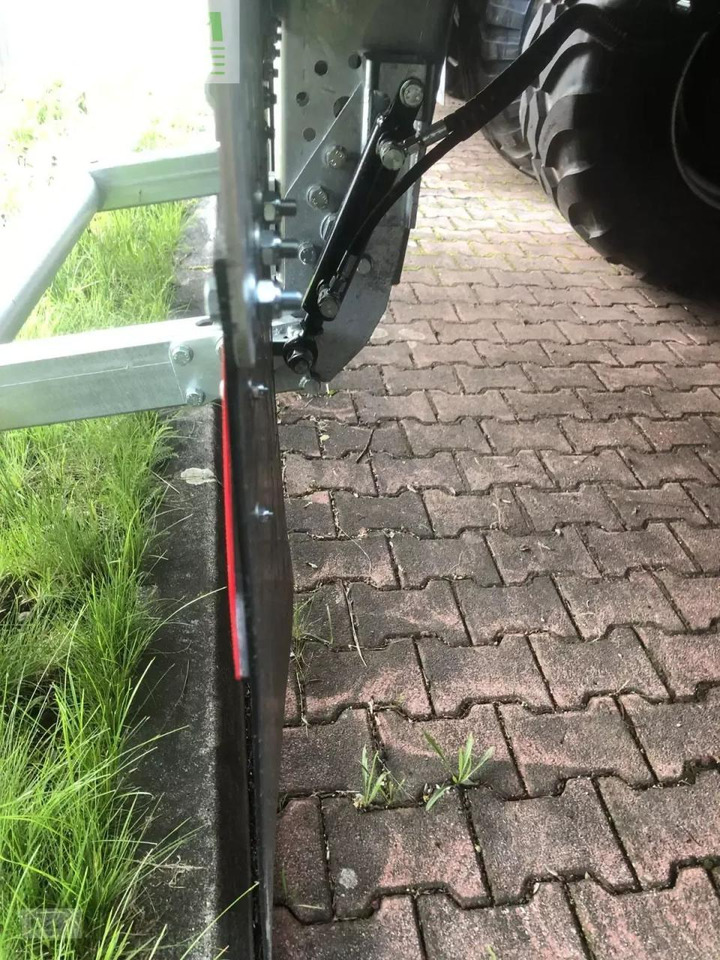 Fliegl gigant asw 281 - Traktorska prikolica za farmu/ Kiper: slika 5 Fliegl gigant asw 281 - Traktorska prikolica za farmu/ Kiper: slika 5