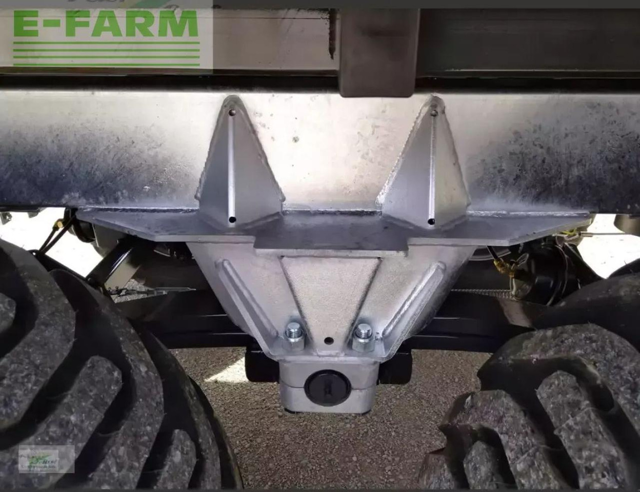 Fliegl tdk 140 profi - Traktorska prikolica za farmu/ Kiper: slika 2 Fliegl tdk 140 profi - Traktorska prikolica za farmu/ Kiper: slika 2