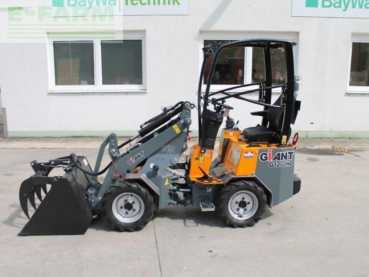 Giant g 1200 - Mini bager: slika 2 Giant g 1200 - Mini bager: slika 2