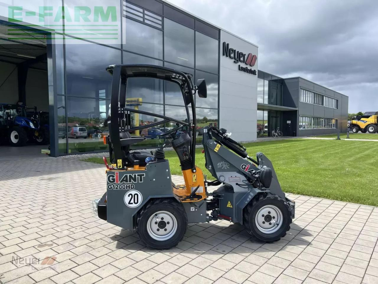 Giant g 1200 hd - Utovarivač točkaš: slika 1 Giant g 1200 hd - Utovarivač točkaš: slika 1