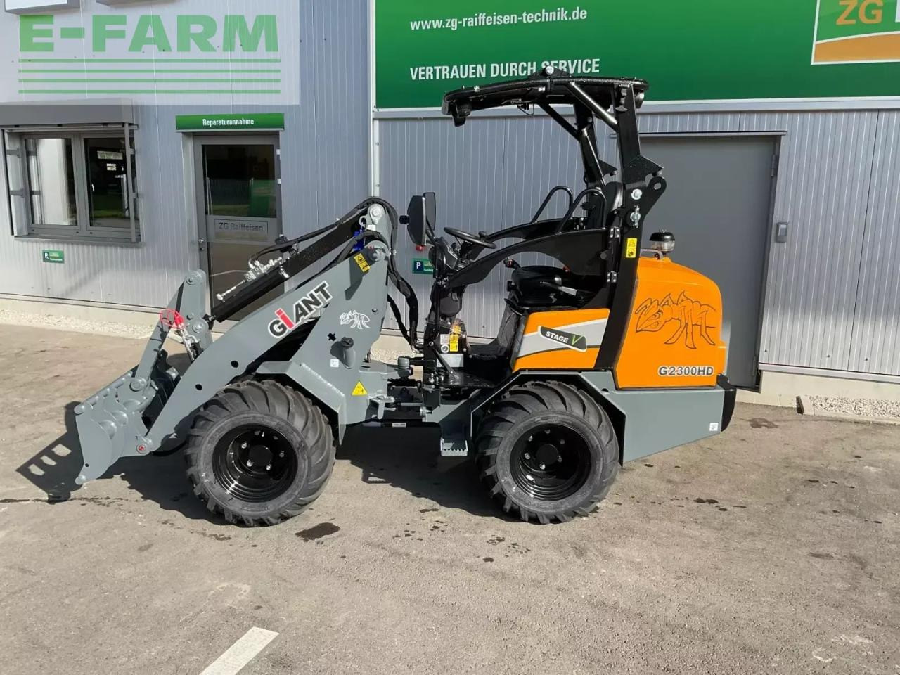 Giant g 2300 hd - Utovarivač točkaš: slika 1 Giant g 2300 hd - Utovarivač točkaš: slika 1