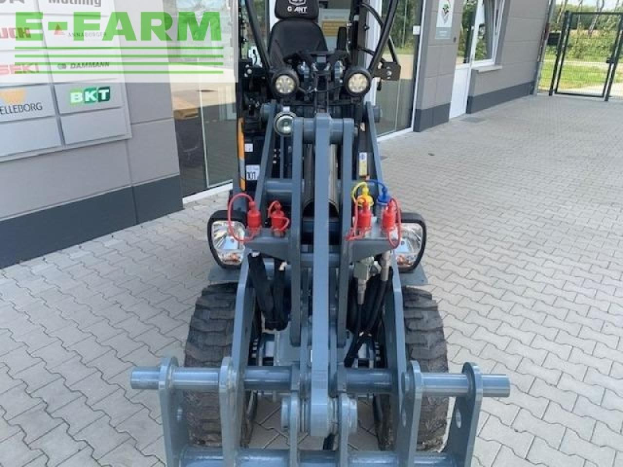 Giant g1500 - Zglobni utovarivač: slika 4 Giant g1500 - Zglobni utovarivač: slika 4