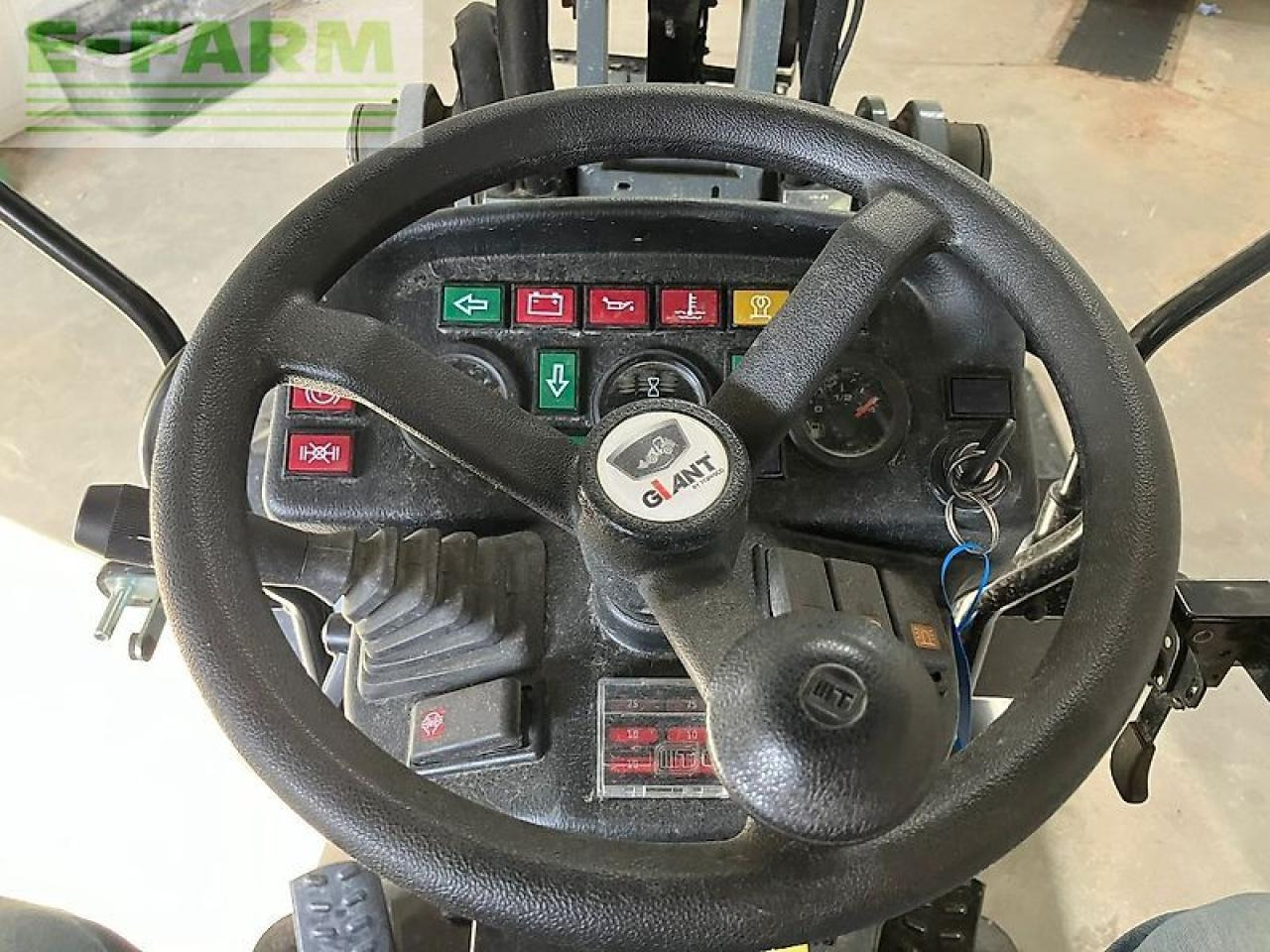 Giant g1500 radlader/hoflader - Mini bager: slika 5 Giant g1500 radlader/hoflader - Mini bager: slika 5