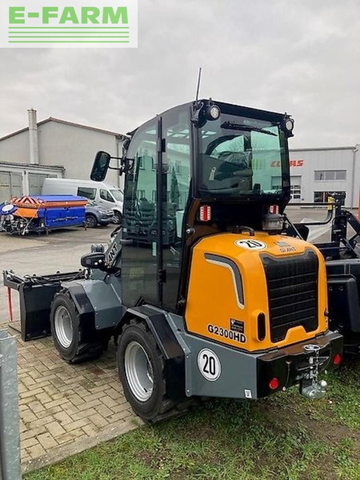 Giant g2300 hd - Mini bager: slika 2 Giant g2300 hd - Mini bager: slika 2